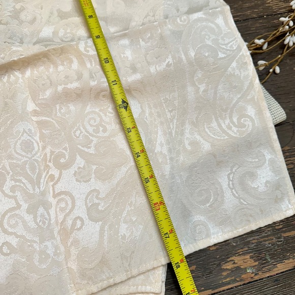 Ralph Lauren Home Set Of 10 Paisley Cream Damask Cotton Blend Napkins NEW - Picture 6 of 8